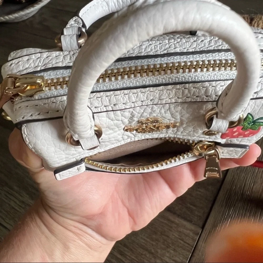 🍓COACH🍓MINI🍓CHARM🍓 - Picture 13 of 16